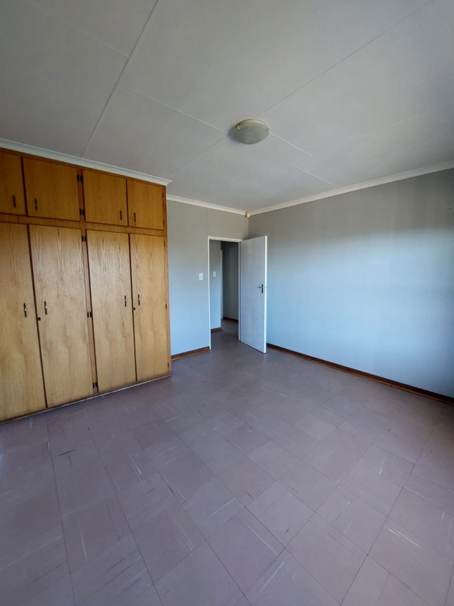 To Let 3 Bedroom Property for Rent in Dana Bay Western Cape